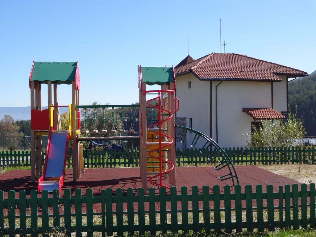 בנסקו Pinerose Resort מראה חיצוני תמונה
