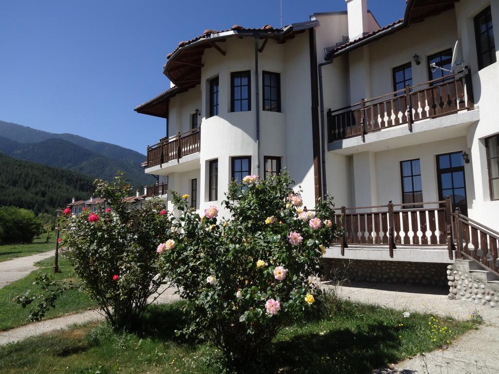 בנסקו Pinerose Resort מראה חיצוני תמונה