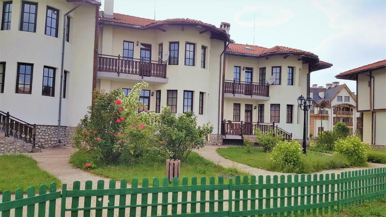 בנסקו Pinerose Resort מראה חיצוני תמונה