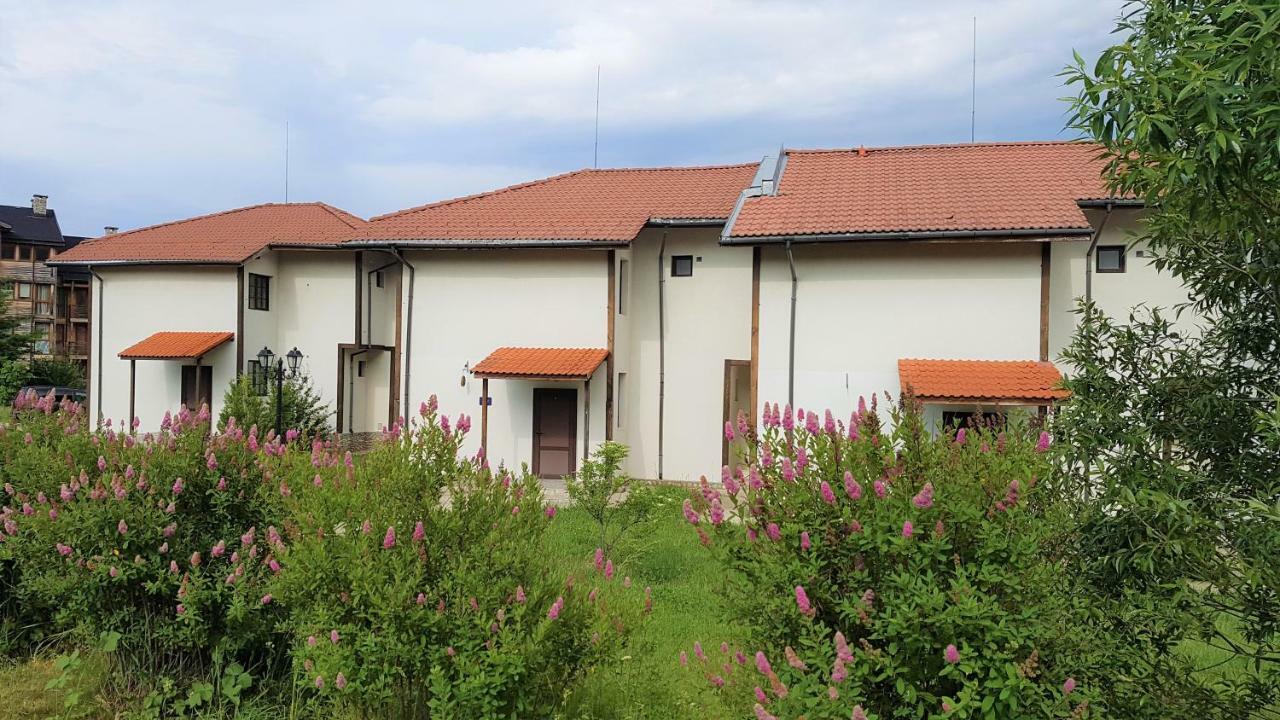 בנסקו Pinerose Resort מראה חיצוני תמונה