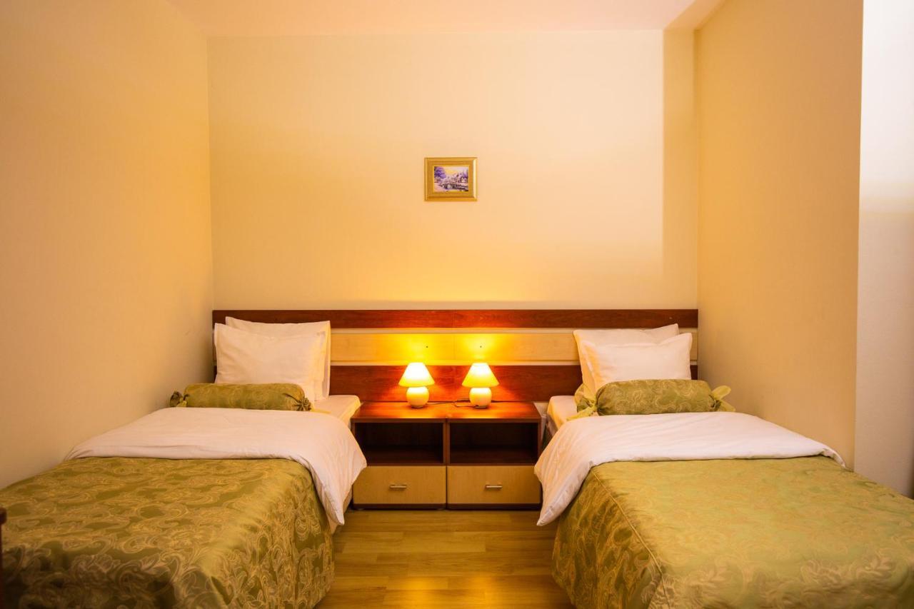 בנסקו Pinerose Resort מראה חיצוני תמונה