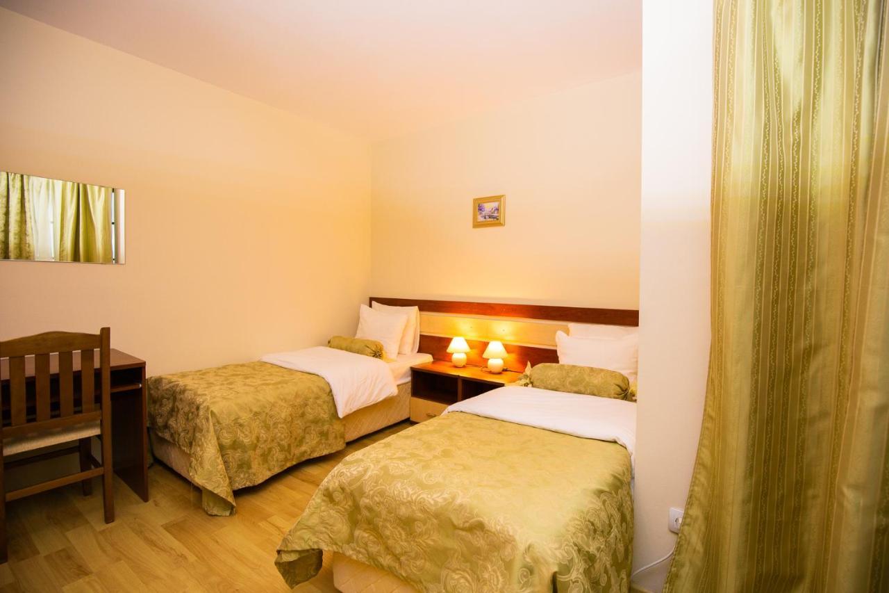 בנסקו Pinerose Resort מראה חיצוני תמונה